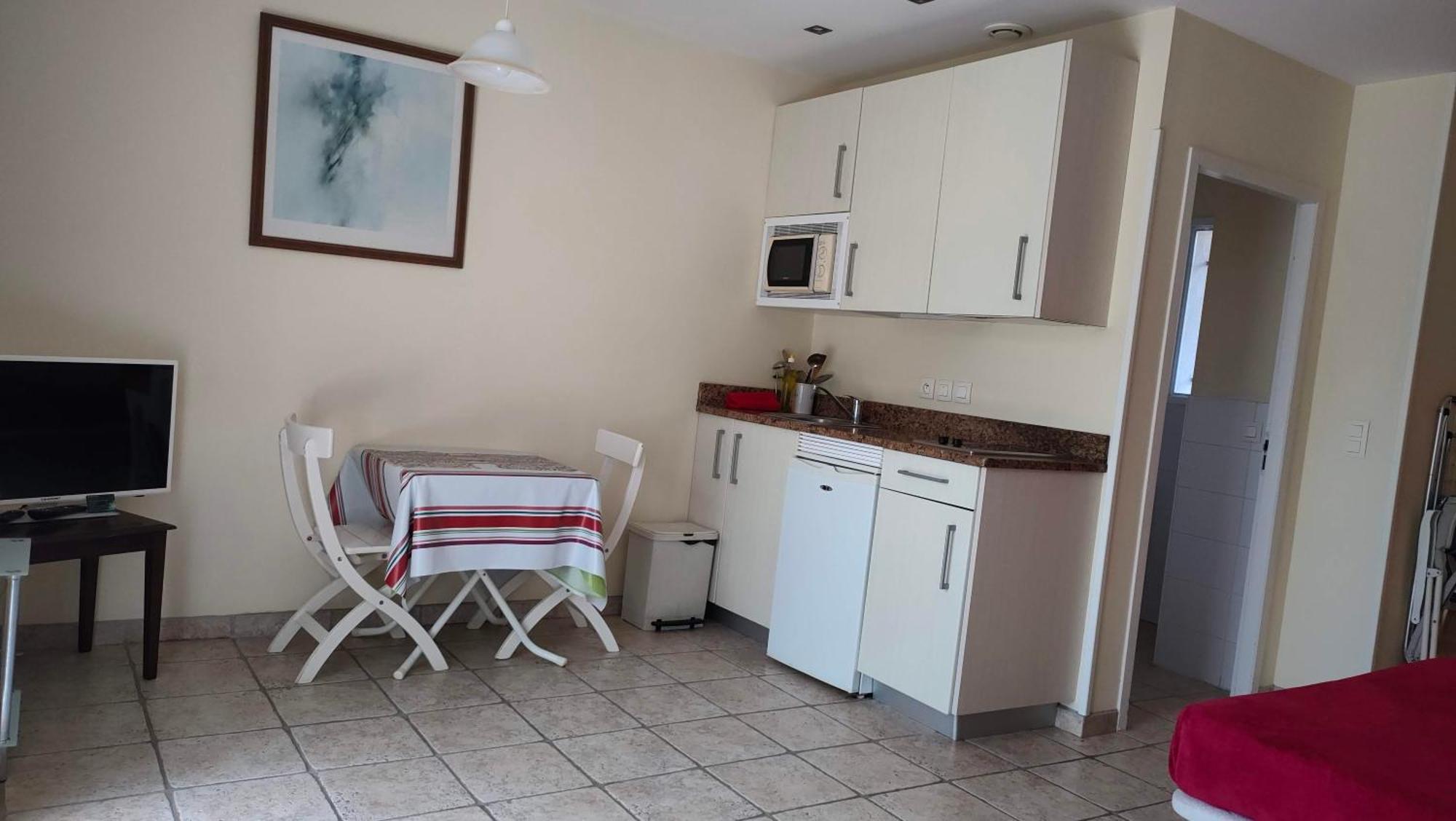 Gite Studioescos El Uno Bagian luar foto